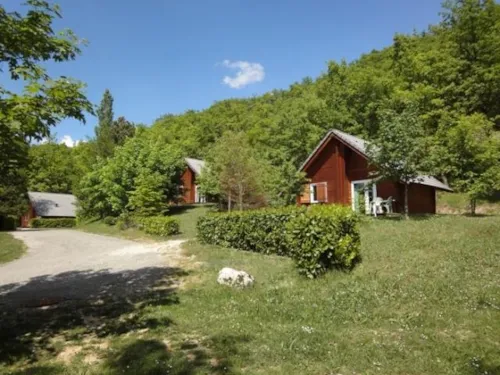 Location - Chalet Orchidée 39 - image n°2 - CAMPING LA COMBE D'OYANS