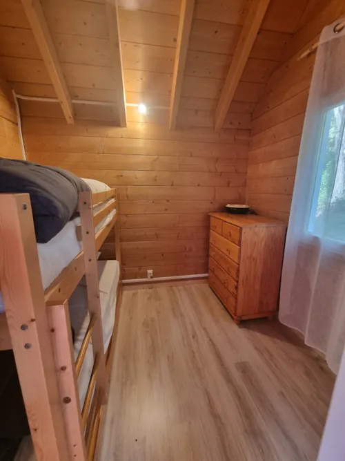 Location - Chalet Orchidée 39 - image n°8 - CAMPING LA COMBE D'OYANS