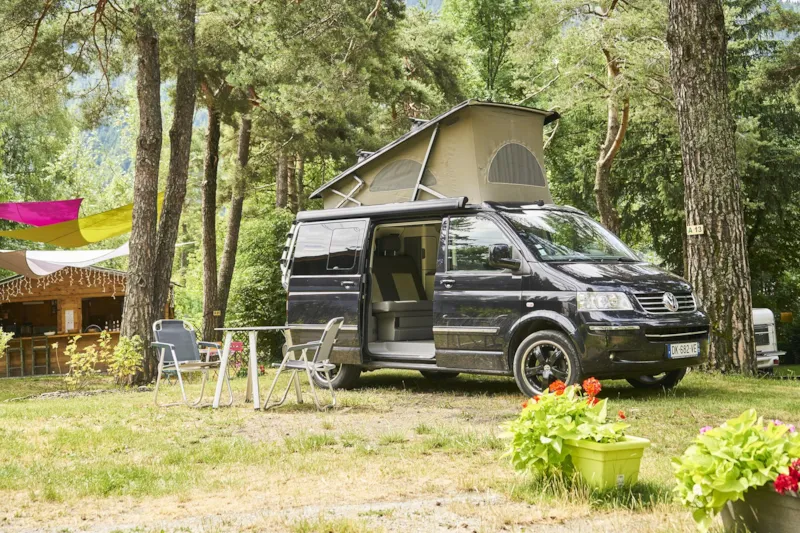 Emplacement + Camping-Car