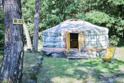 Accommodation - Mongolian Yurt Without Toilet Blocks - Camping Le Reclus