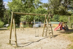 Camping Le Reclus - image n°15 - Roulottes