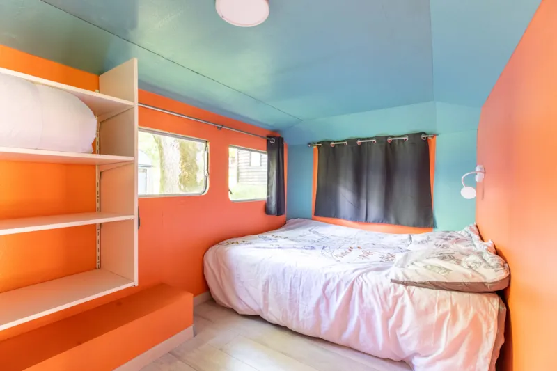 Caravane Avec Auvent En Bois Sans Sanitaires