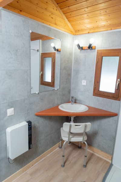 CHALET - 2 BEDROOMS (adapted for people with reduced mobility) — 9