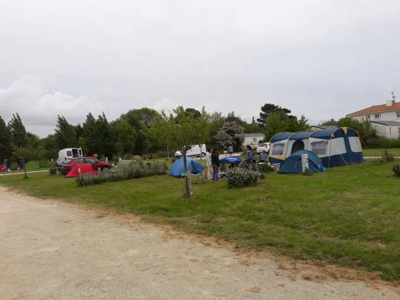 Emplacement: Tente, Caravane, Camping-Car -