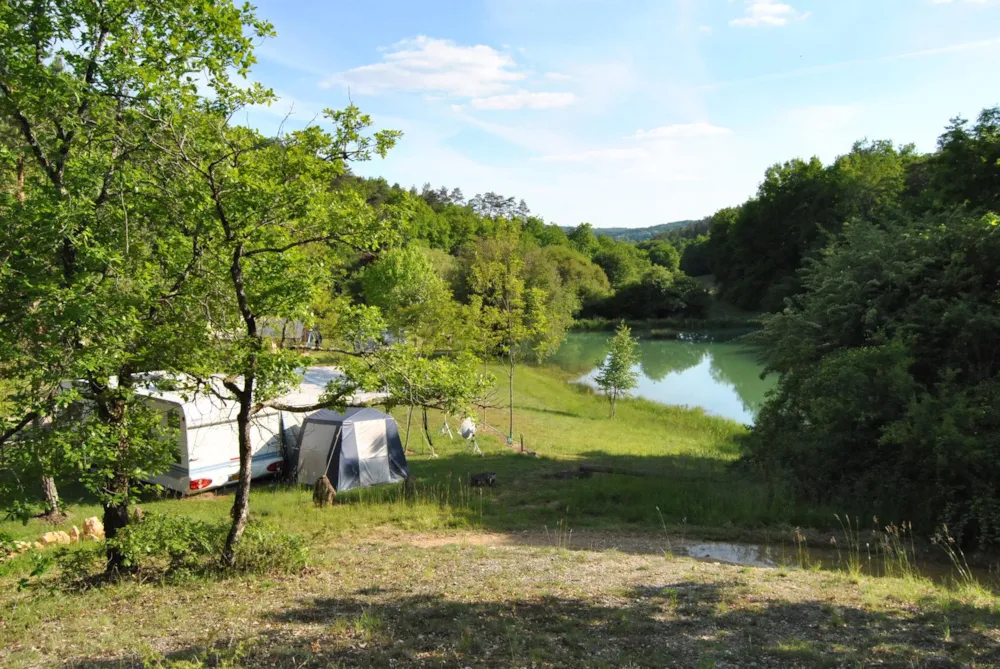Emplacement - Emplacement Privilège - - Camping La Castillonderie