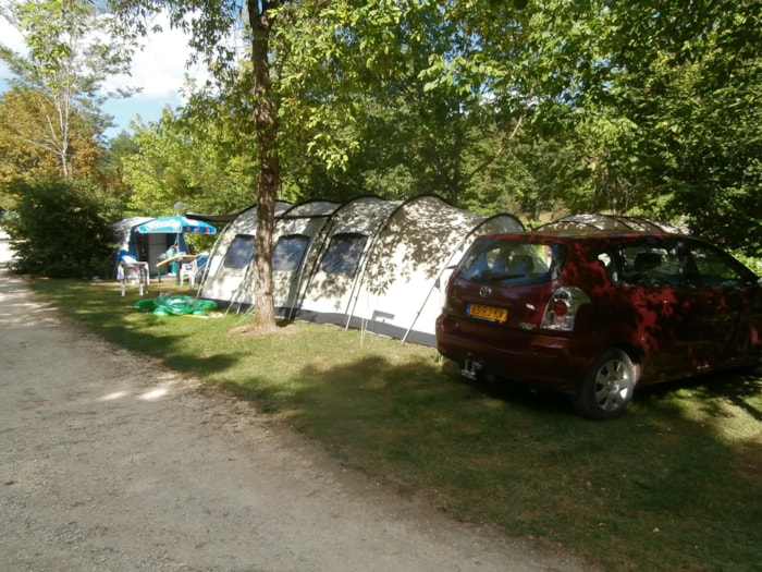 Emplacement Équipé Cabanon -