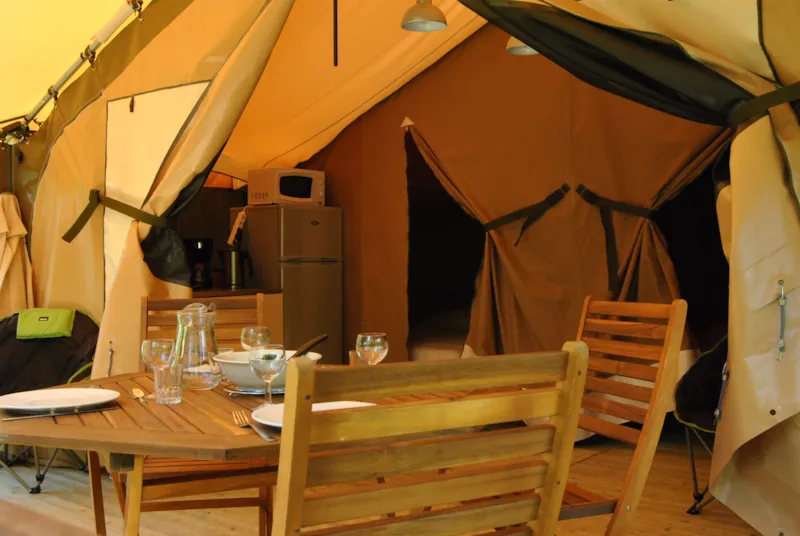 Insolite - Tente Lodge 2 Chambres - Sans Sanitaire -