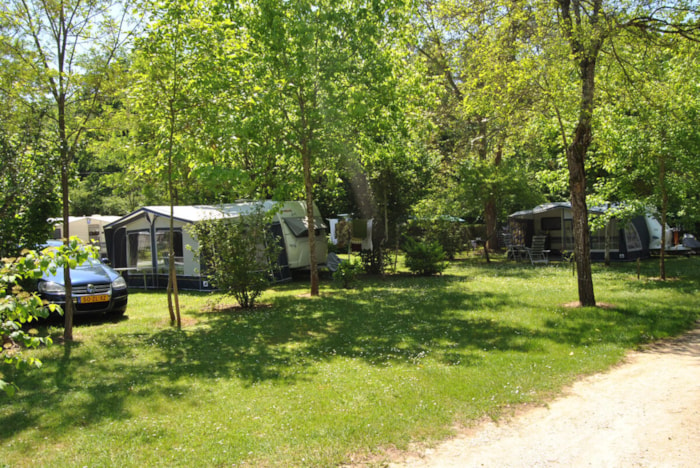 Emplacement Standard (Avec Électricité) -