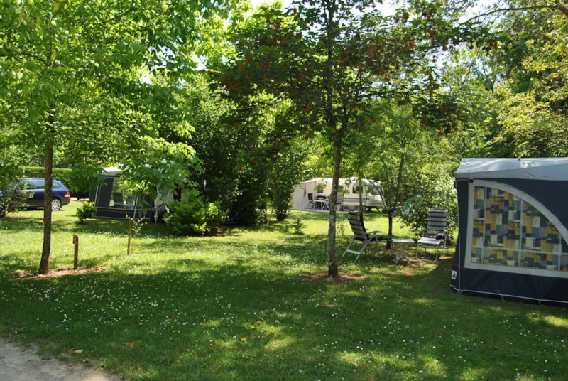 Emplacement Standard (Sans Électricité) -