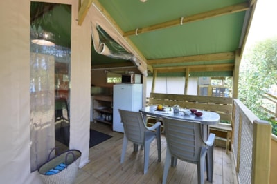 Tent safari Confort - 30 m² (2 bedrooms - 1 bathroom) including 8 m² covered terrace