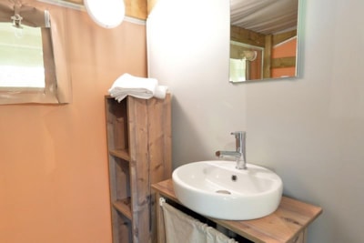 Tent safari Confort - 30 m² (2 bedrooms - 1 bathroom) including 8 m² covered terrace