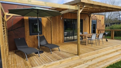 ELEGANCE 40m² (2 bedrooms - 2 bathrooms - air conditioner) semi-covered terrace 27m² New in 2024