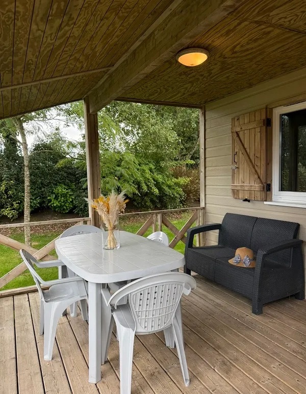 Chalet Confort Premium 35 M² (2 Chambres) + Terrasse Couverte - Adapté Pour Les Personnes À Mobilité Réduite