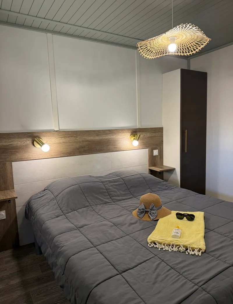 Chalet Confort Premium 35 M² (2 Chambres - 2 Sdb) + Terrasse Couverte