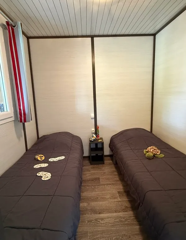 Chalet Confort Premium 28 M² (2 Chambres - 1 Sdb) + Terrasse Couverte