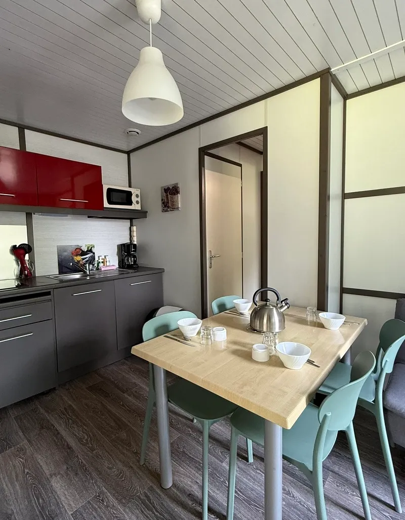 Chalet Confort Premium 28 M² (2 Chambres - 1 Sdb) + Terrasse Couverte