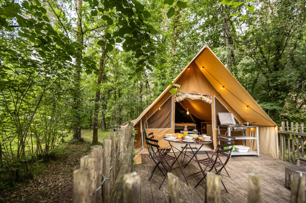 Accommodation - Canadian Tent - Village Huttopia Dieulefit