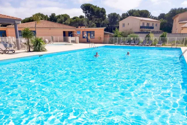 Camping L'Hippocampe - Les Chalets de la Mer - image n°1 - Camping Direct