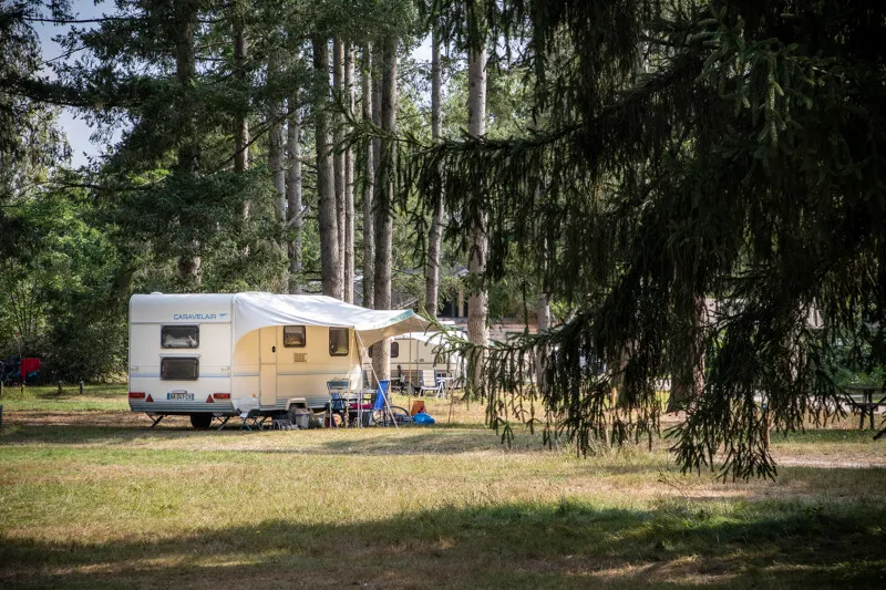 Pitch - Comfort Camping Pitch - Huttopia Les Châteaux