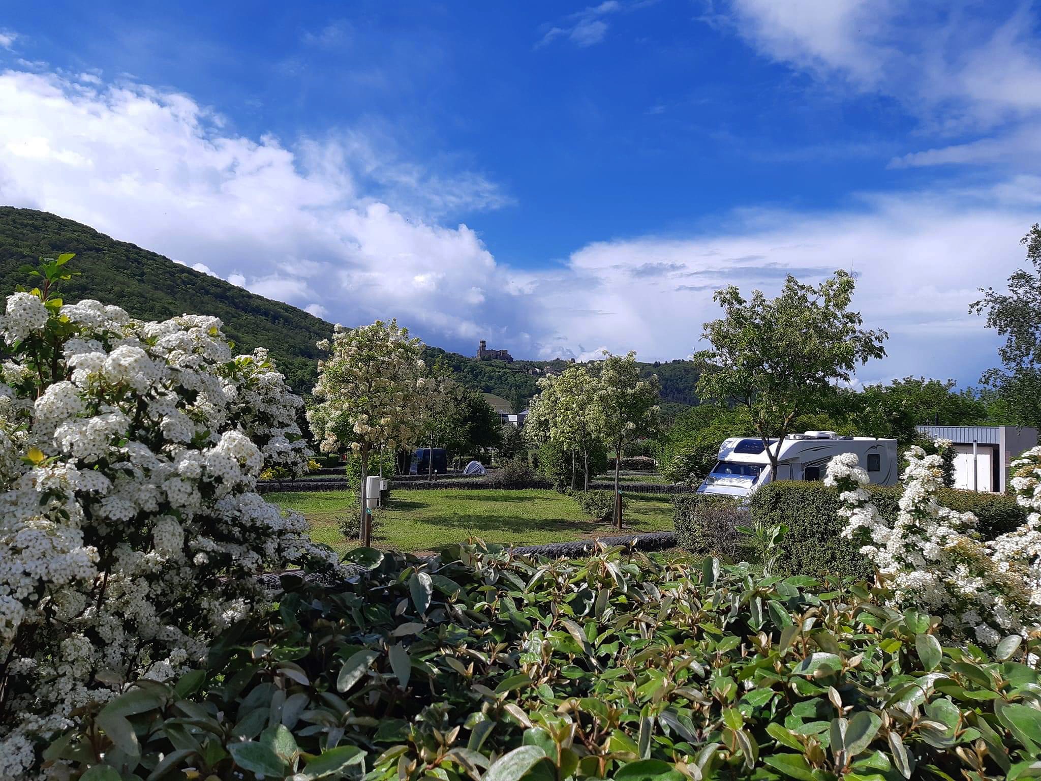 Camping Onlycamp Volvic Pierre & Sources — Photo 2