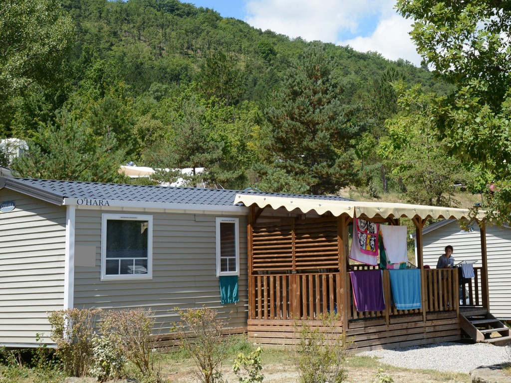 Mietunterkunft - Mobilheim Ciela Privilege 3 Schlafzimmer Spa - Camping Les Bois du Chatelas