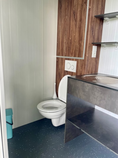 comfort pitch XL with private sanitary facilities — 2