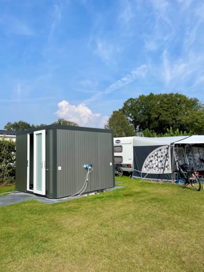 comfort pitch XL with private sanitary facilities — 4