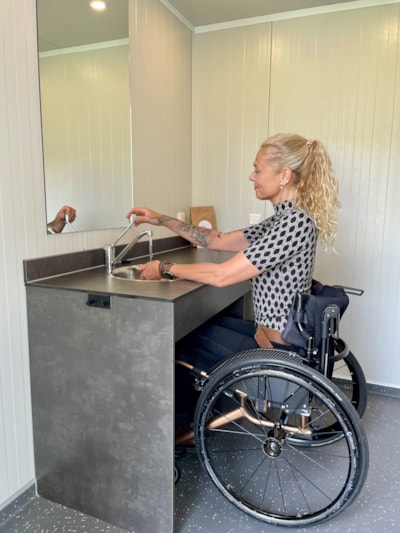 comfort pitch with private sanitary facilities for disabled people — 2