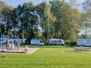 Stellplatz - Stellplatz Standard - Familiepark De Vechtvallei