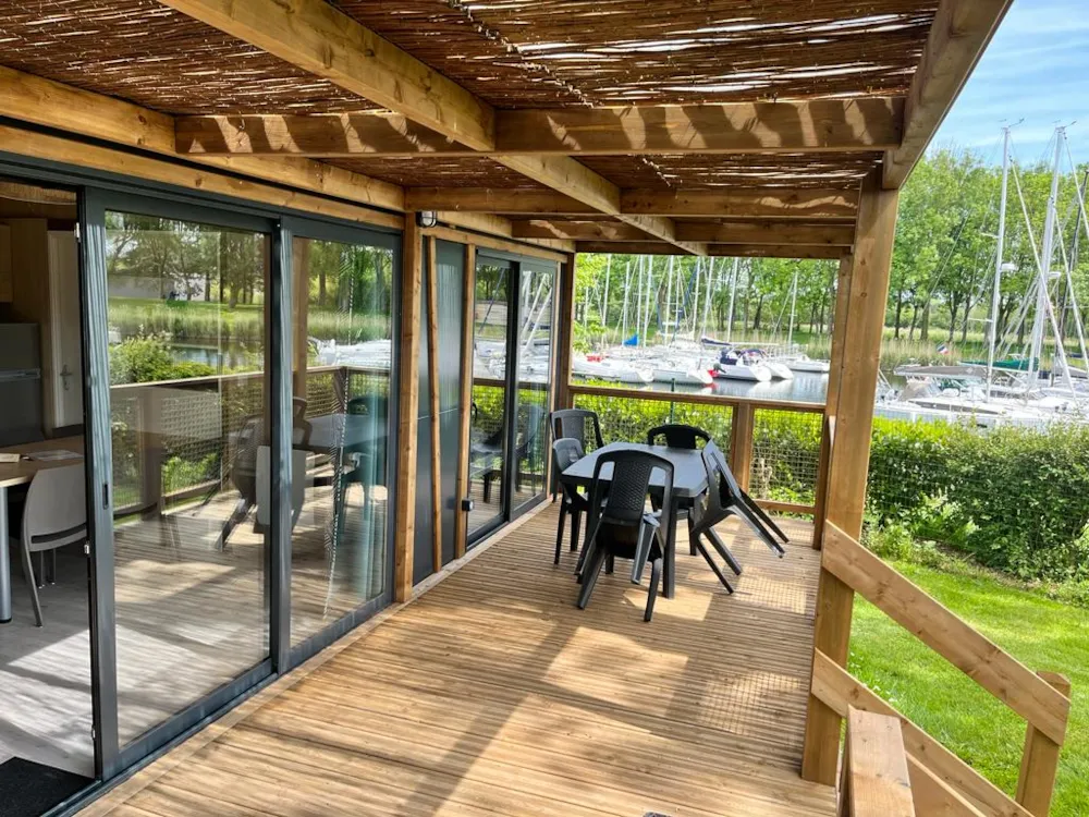 Chalet Premium 30m² - (5pers) 2 CH+ 1SDB + WC + Terrasse 19m² + TV + LV + Vue Canal