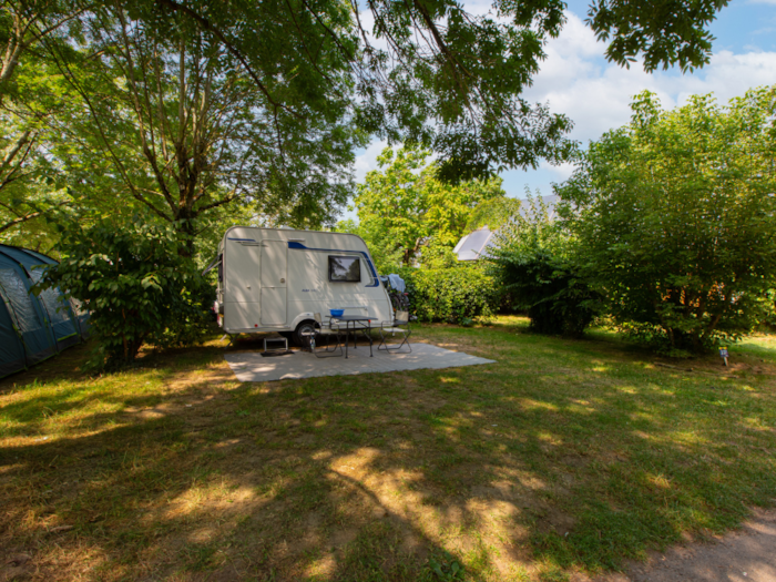 Forfait Confort : Tente, Caravane Ou Camping-Car / 1 Voiture / Électricité 10A