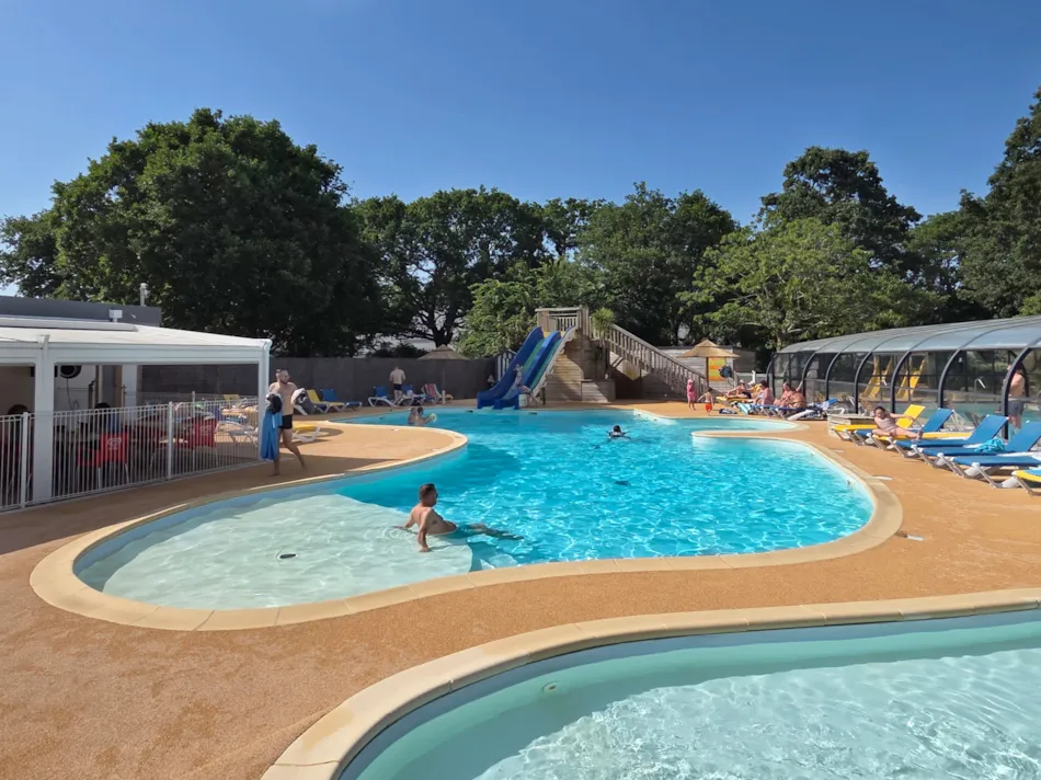 Les Chalands Fleuris****