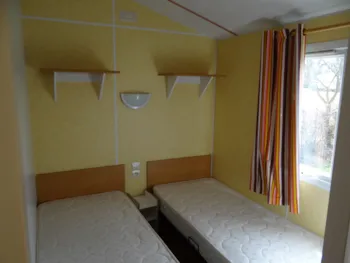 Mietunterkunft - Mobilheim 2 Schlafzimmer Mh Eli (Ohne Bettwäsche Und Handtücher) - Camping Le Deffay
