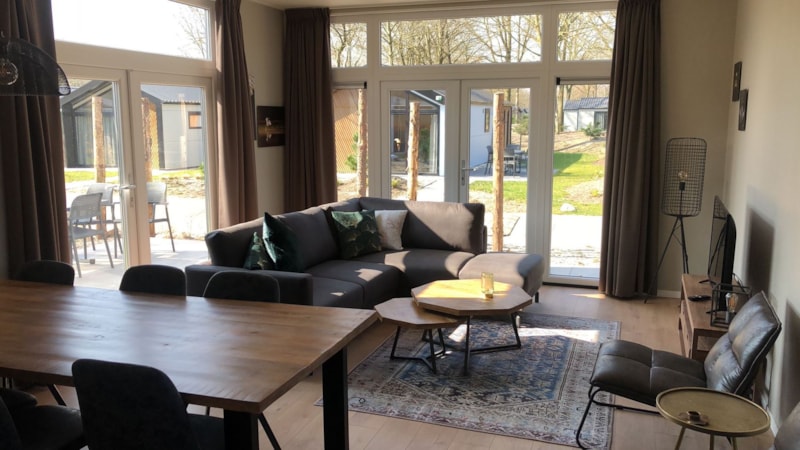 Pavilion 4+2 4/6 pers.