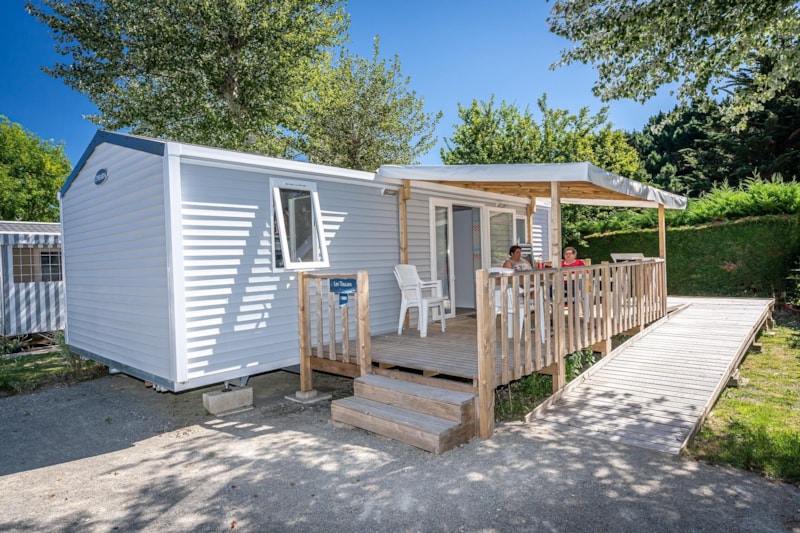 Stacaravan CONFORT 2 kamers 34m² overdekt terras voor mindervaliden