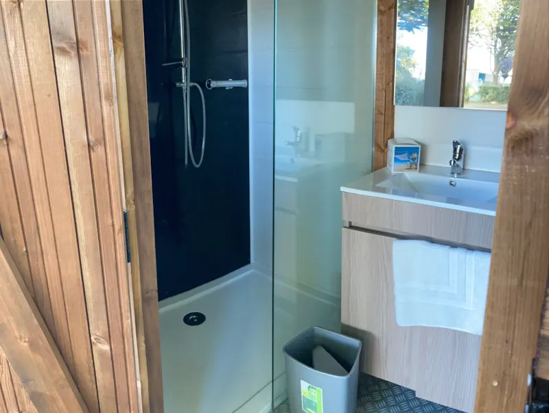 Forfait Premium - Emplacement Équipé D'un Sanitaire Privé Freecamp