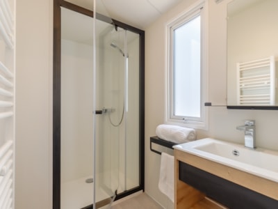 Mobile-home GRAND CONFORT 3 bedrooms 31 m² sheltered terrace + Dishwasher