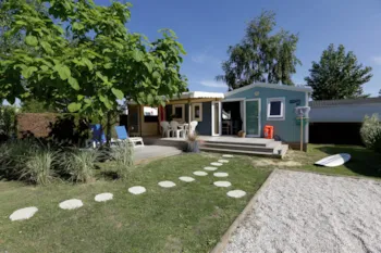 Location - New // Mobil-Home Cabane De Dino Grand Confort 2 Chambres 33M² + Kit Bébé + Terrasse Fermée + Clim - Flower Camping La Guichardière