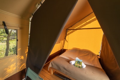 Classic Wood Tent — 3