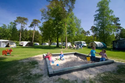 Camping De Kleine Wolf - Camping2Be