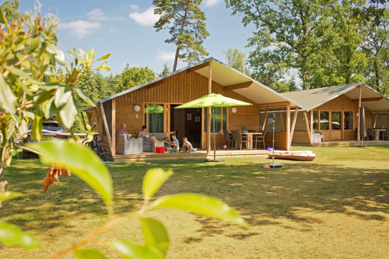 Location - Zwaluwlodge - 3 Chambres - Camping De Kleine Wolf