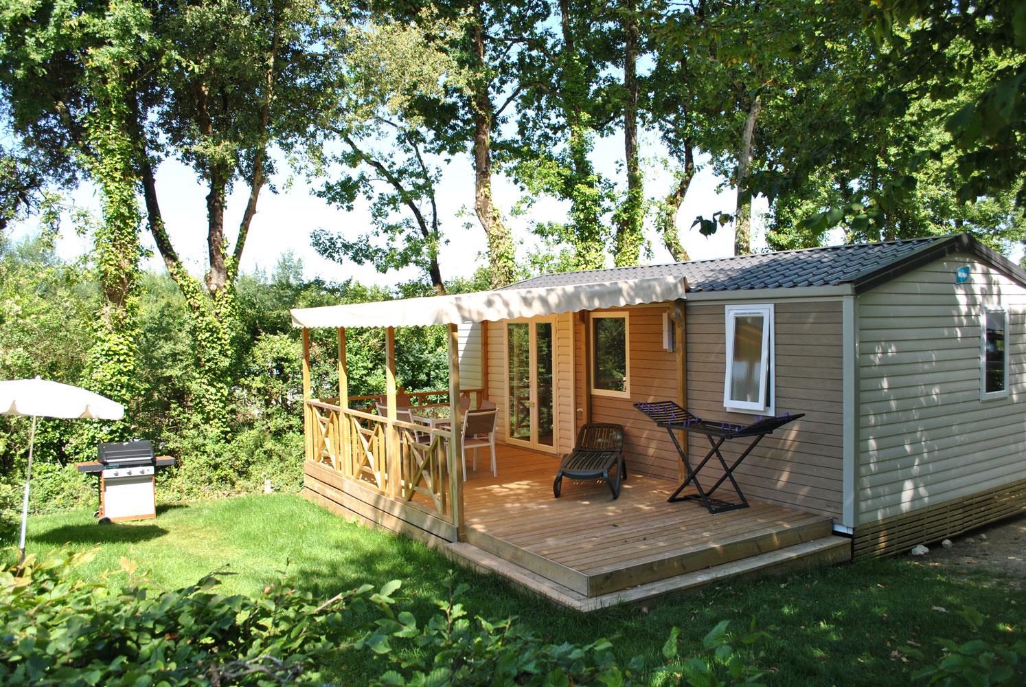 Accommodation - Mobile-Home - 2 Bedrooms  - 1 Bathroom - Titania - 29.70 M2 Or 30.30 M2 - - Castel Camping La Garangeoire