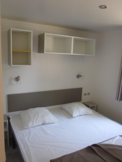 MOBILE-HOME - 5 bedrooms - 2 bathrooms - CORDELIA FAMILY - 32.60 m2 + 22,90m² -