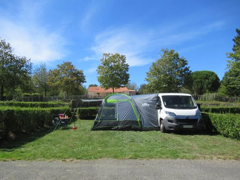 Emplacement Mini - Electricité 16A