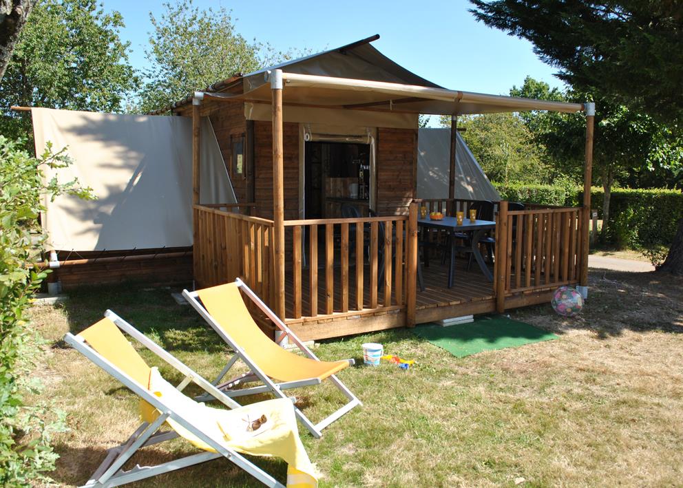 Accommodation - Tent - 2  Bedrooms - Tribu- 21 M2 - - Castel Camping La Garangeoire