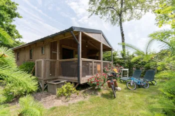Mietunterkunft - Hütte - 2 Schlafzimmer - 1 Badezimmer - La Grande Cabane - 32 M2 - - Castel Camping La Garangeoire