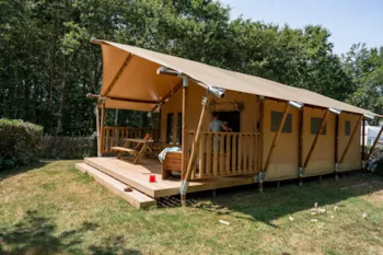 Mietunterkunft - Zelt - 2 Schlafzimmer - 1 Badezimmer - Safari Lodge - 35 M² - - Castel Camping La Garangeoire