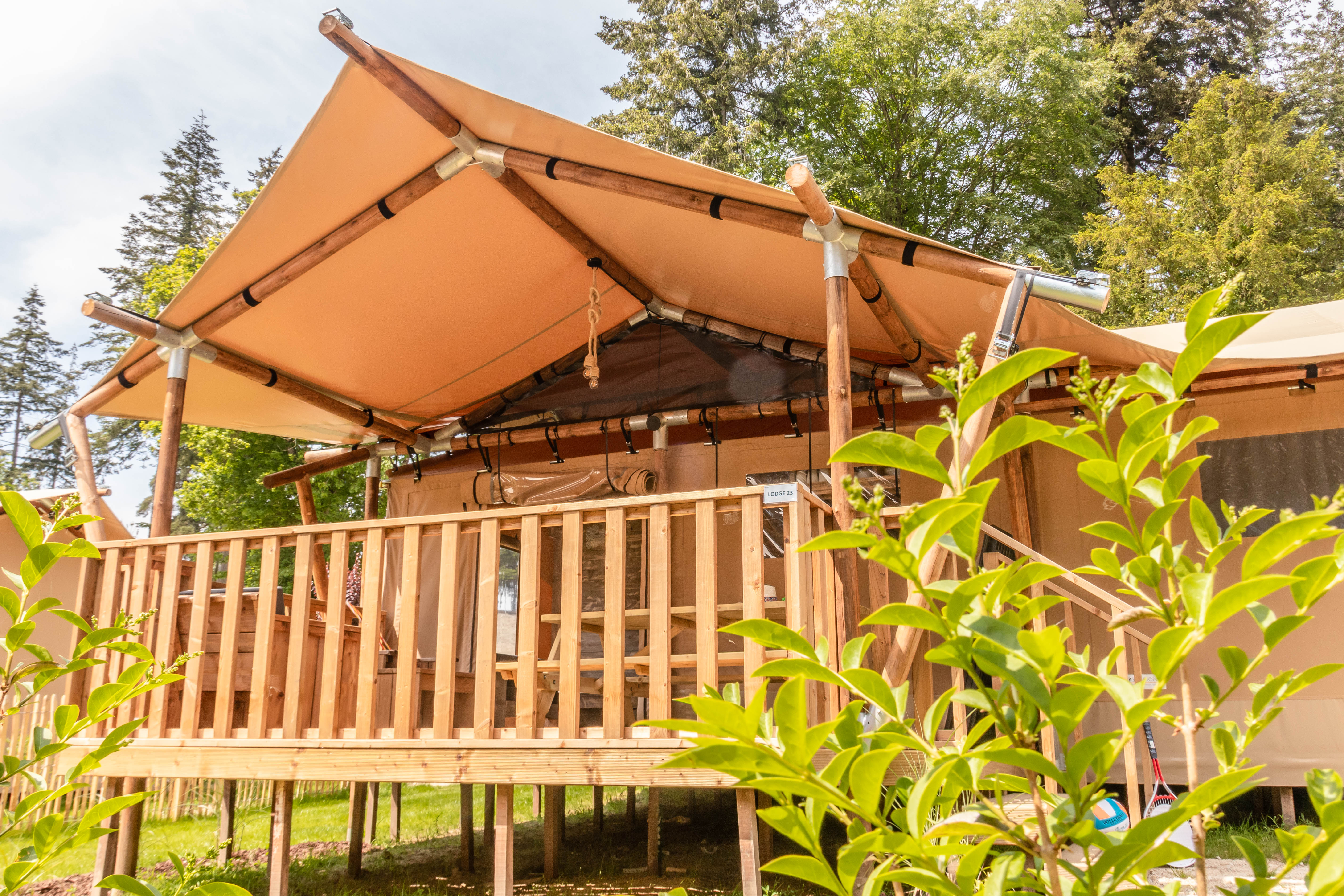 Location - Tente - 3 Chambres - 1 Salle De Bain - Safari Lodge Premium - 49 M² - - Camping la Garangeoire
