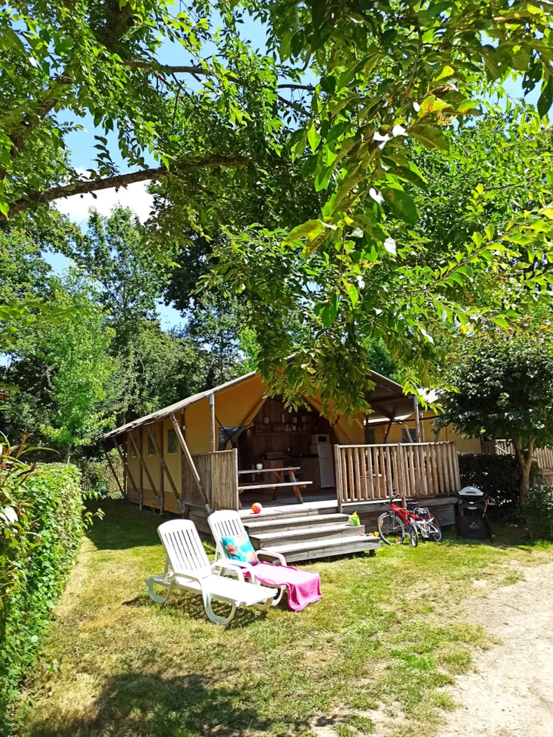 Tente - 2 Chambres - 1 Salle De Bain - Safari Lodge - 35 M² -