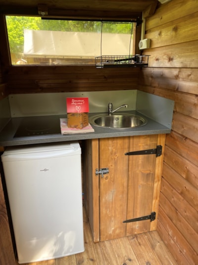 CASTELS PREMIUM SUITE PITCH with sanitary facilities and kitchen +Electricity 16A + Water + Drainage